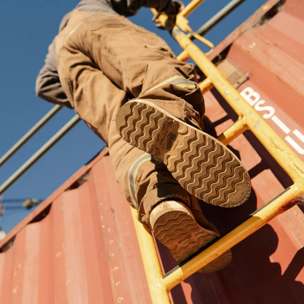 Hot Danner Cedar River Brown