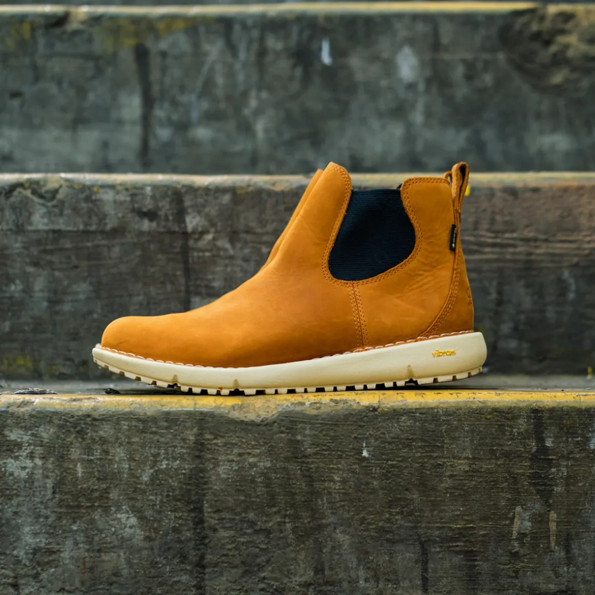 Store Danner Tramline Chelsea 917 GTX RoastedPecan